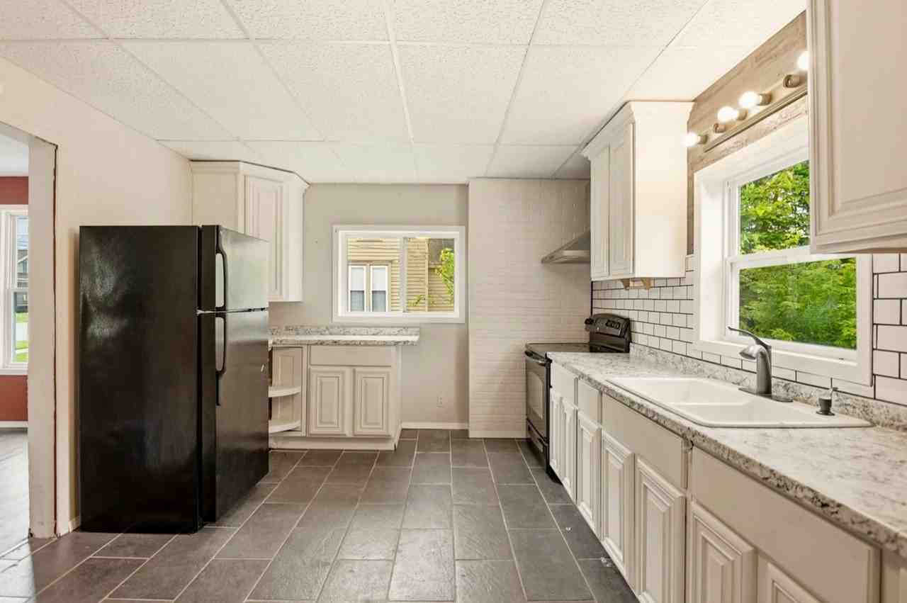 123 Woodside Ln - Photo 7 of 10