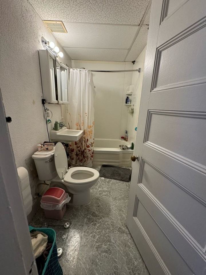 589B Beacon St - Photo 4 of 6