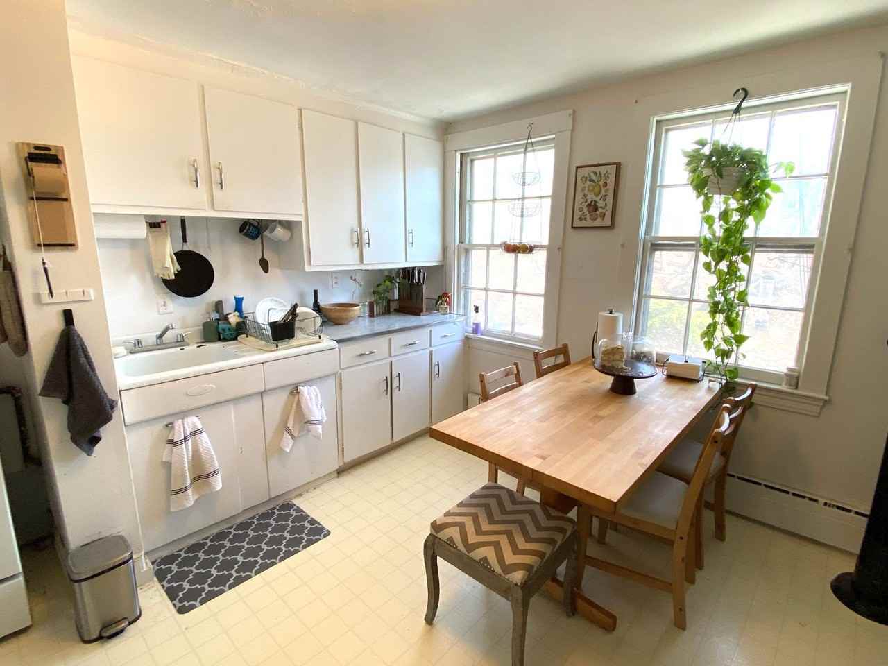24 Lanark Rd - Photo 2 of 8