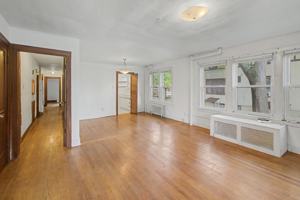 featured image of 407 W Green St