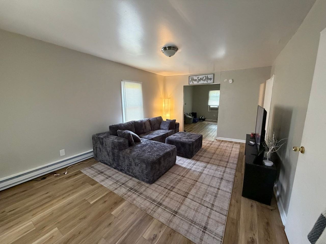 103 Church St - Photo 5 of 13