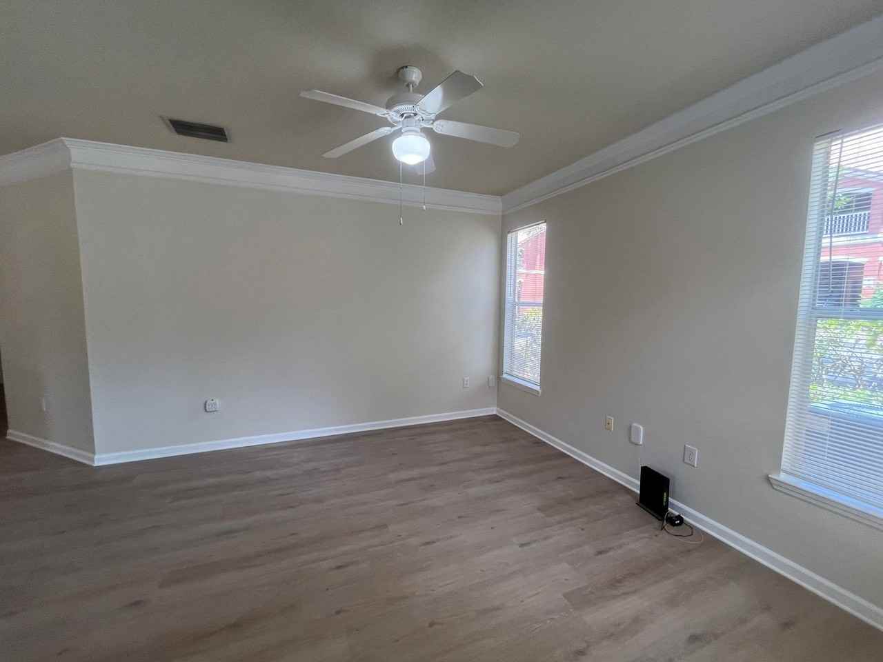 8819 Villa View Cir #107 - Photo 3 of 31