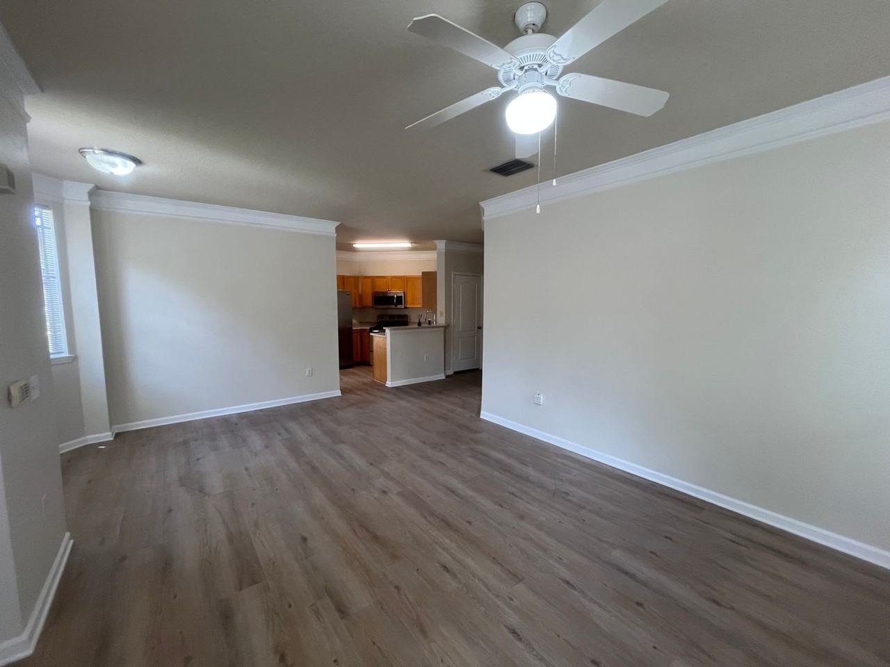 8819 Villa View Cir #107 - Photo 5 of 31