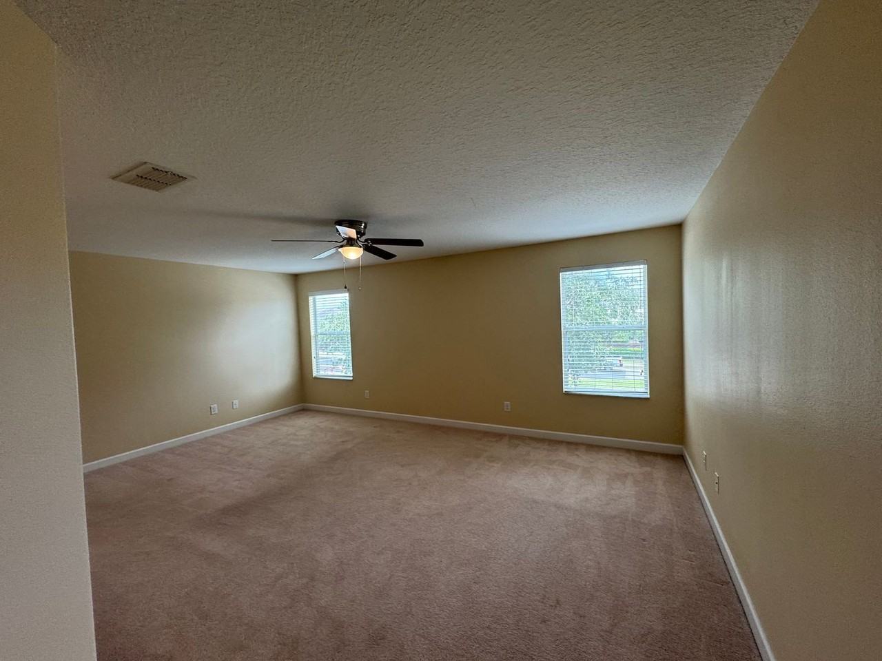 2832 Adelaide Ct - Photo 7 of 21