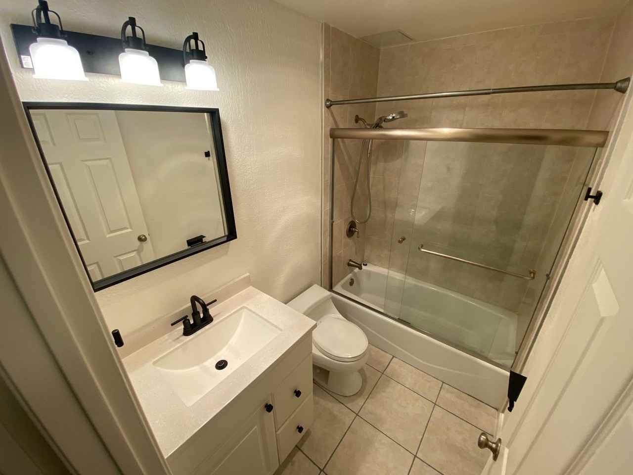 466 Crescent St - Photo 5 of 12