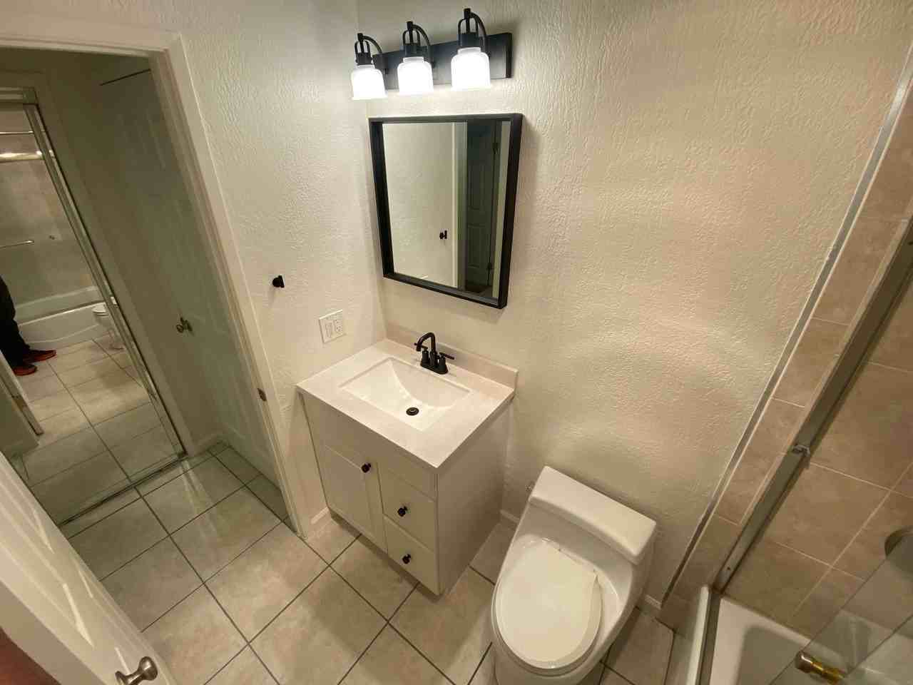 466 Crescent St - Photo 6 of 12