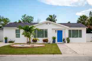 14032 N Bayshore Dr - Photo 1 of 1