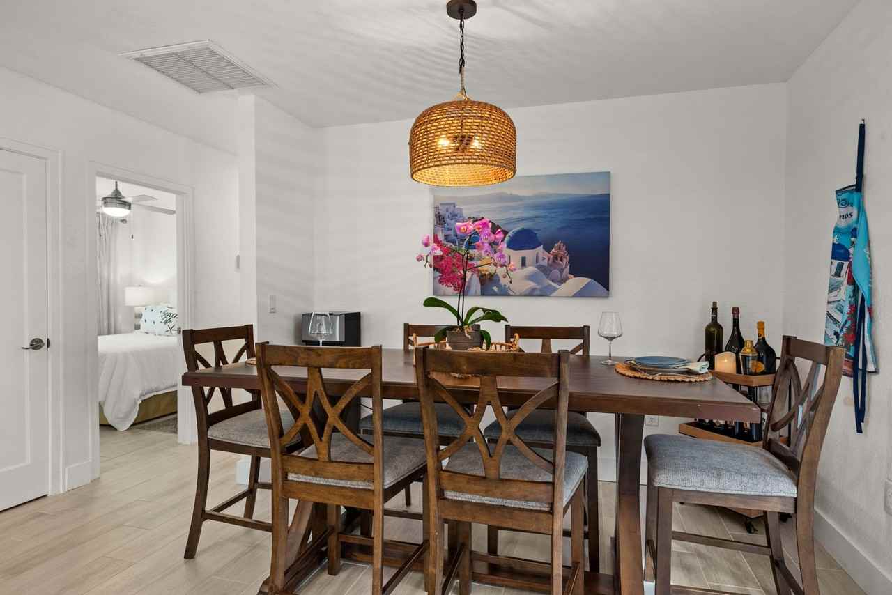 14032 N Bayshore Dr - Photo 6 of 38
