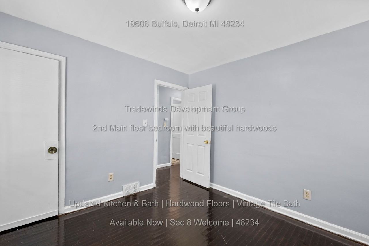 19608 Buffalo St - Photo 5 of 16