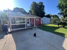 208 S Lamar Ave - Photo 1 of 1