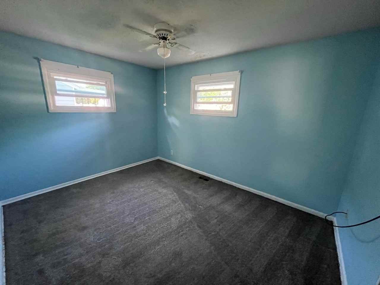 208 S Lamar Ave - Photo 4 of 5