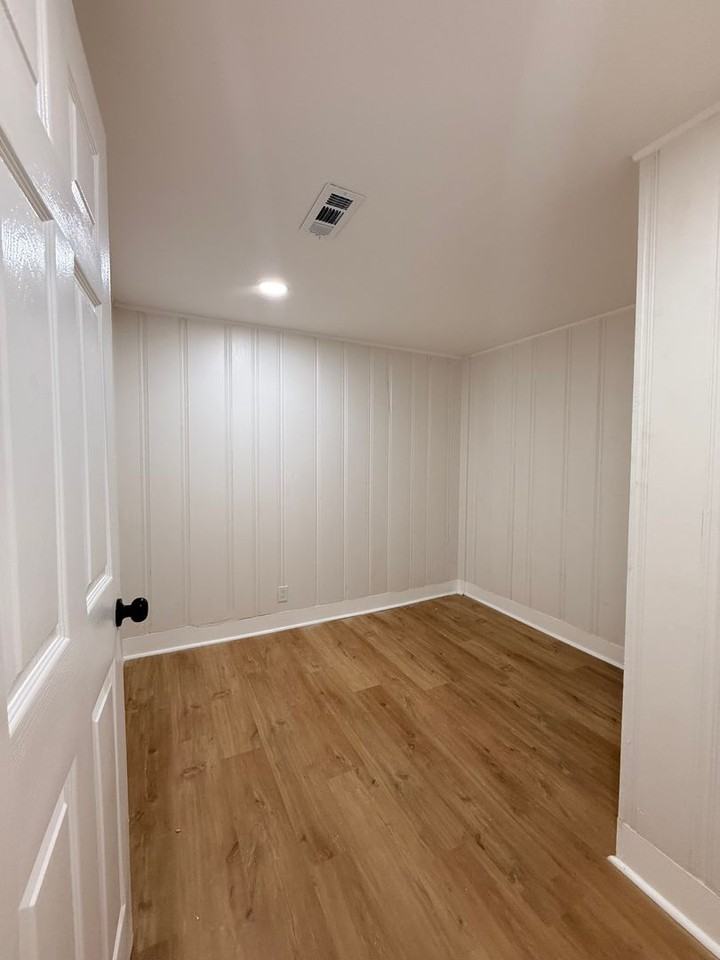 3556 N Wareingwood Dr - Photo 3 of 27