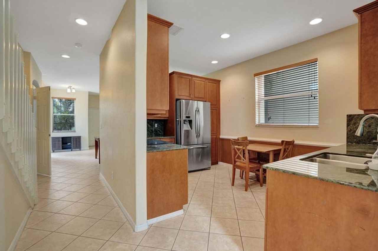 5897 Nw 120th Ter - Photo 3 of 23