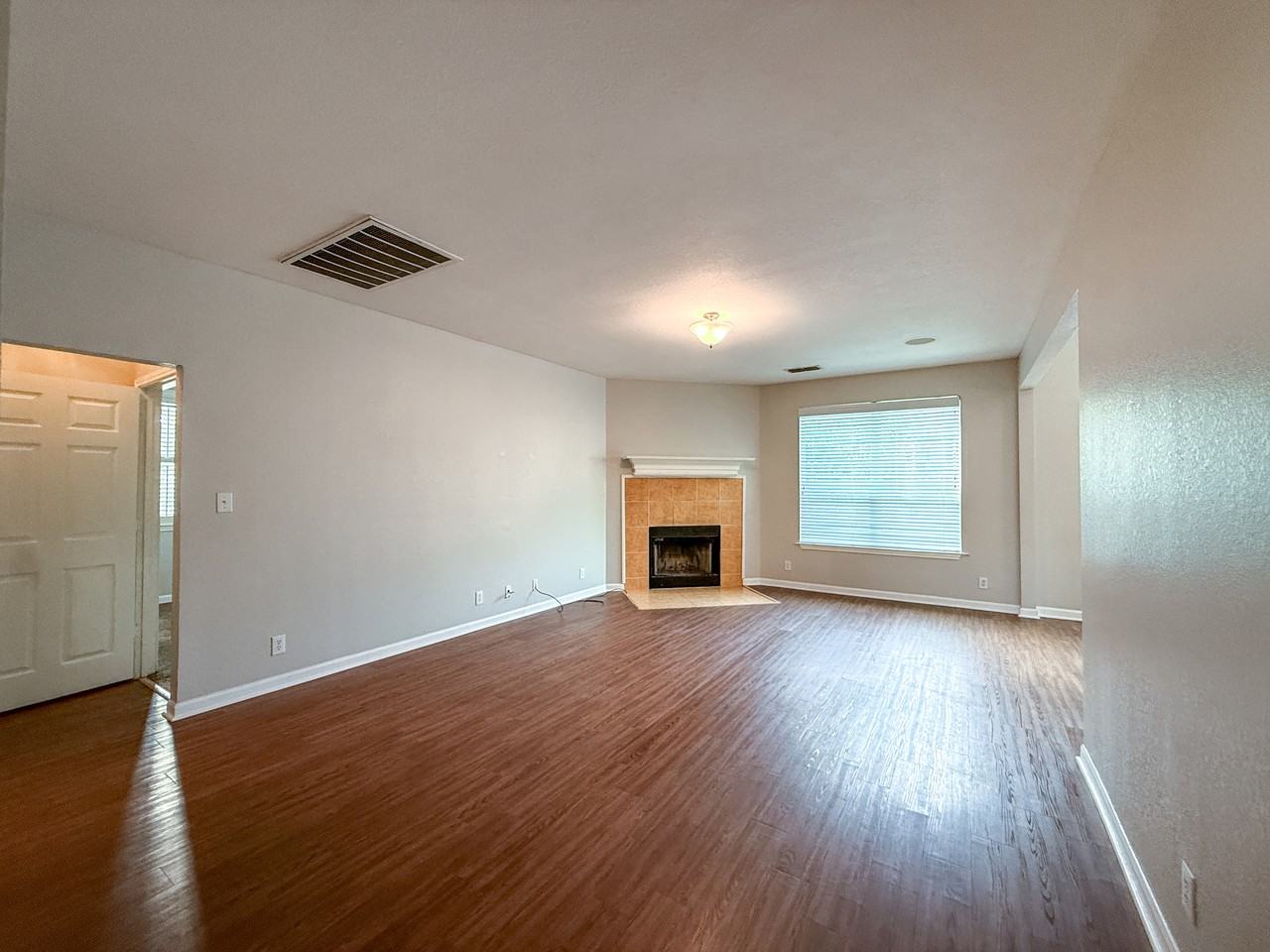 1777 Jacobs Ct #1 - Photo 5 of 31