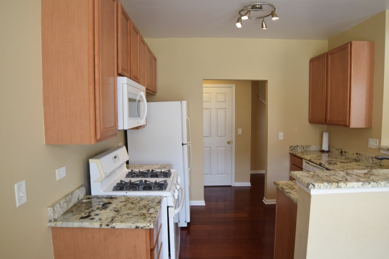 1137 Brent Rd - Photo 5 of 19