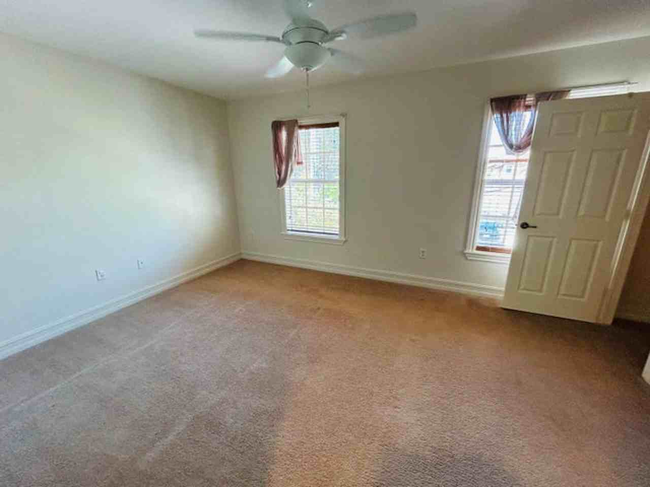 1750 Ne 12th St - Photo 7 of 16
