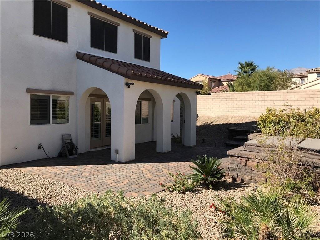 920 Contadero Pl - Photo 2 of 34