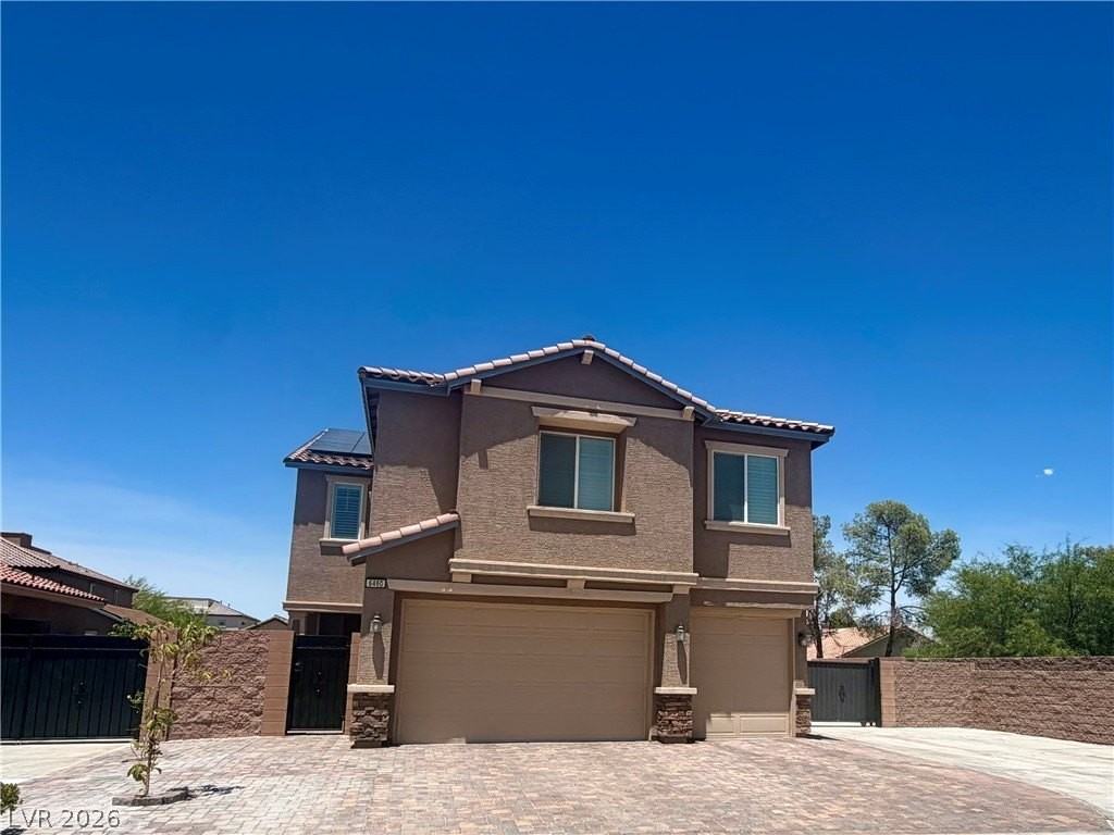 6460 W Diablo Dr - Photo 3 of 4