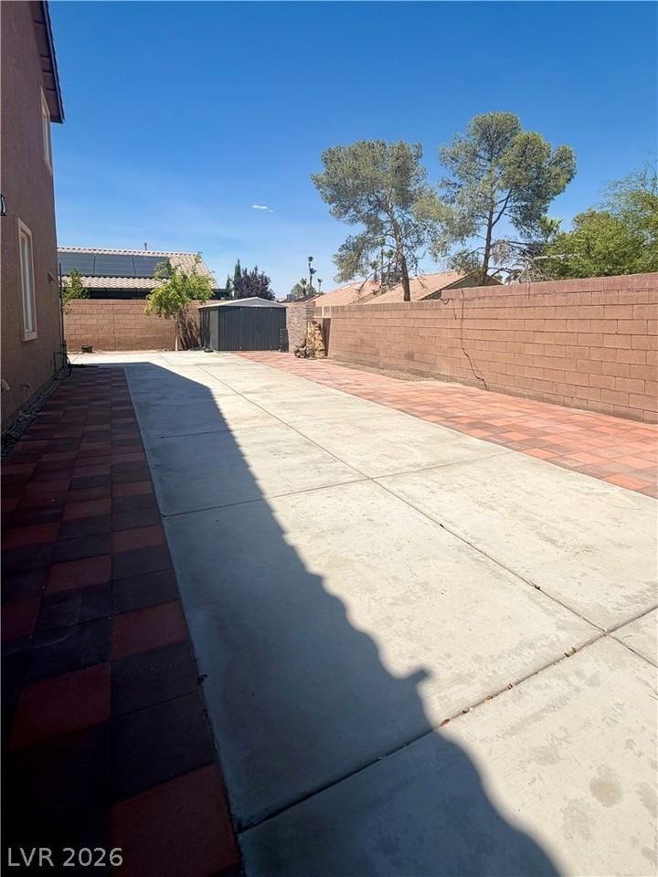 6460 W Diablo Dr - Photo 4 of 4
