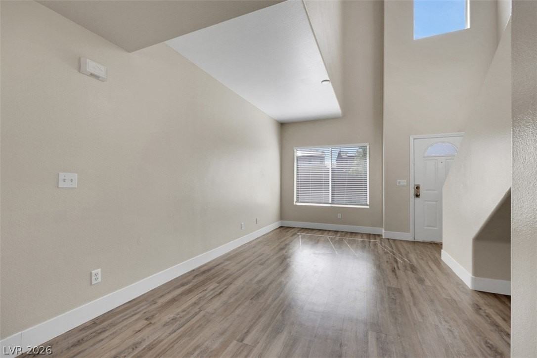 503 Lost Eagle Way - Photo 4 of 20