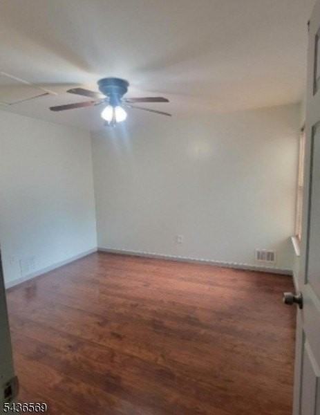 1076 Oakcroft Ln - Photo 6 of 15