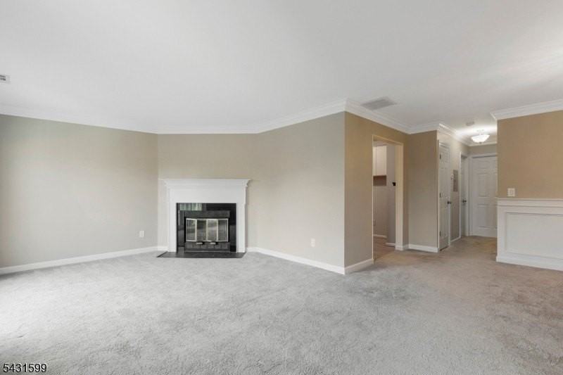 24 Springvalley Blvd - Photo 5 of 25