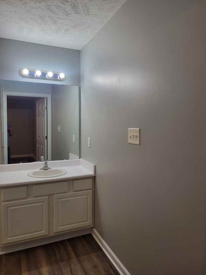 407B Post Ave #1 - Photo 6 of 10