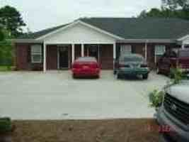 featured image of 1113 Kelly Dr Apt 8 #Apt 8