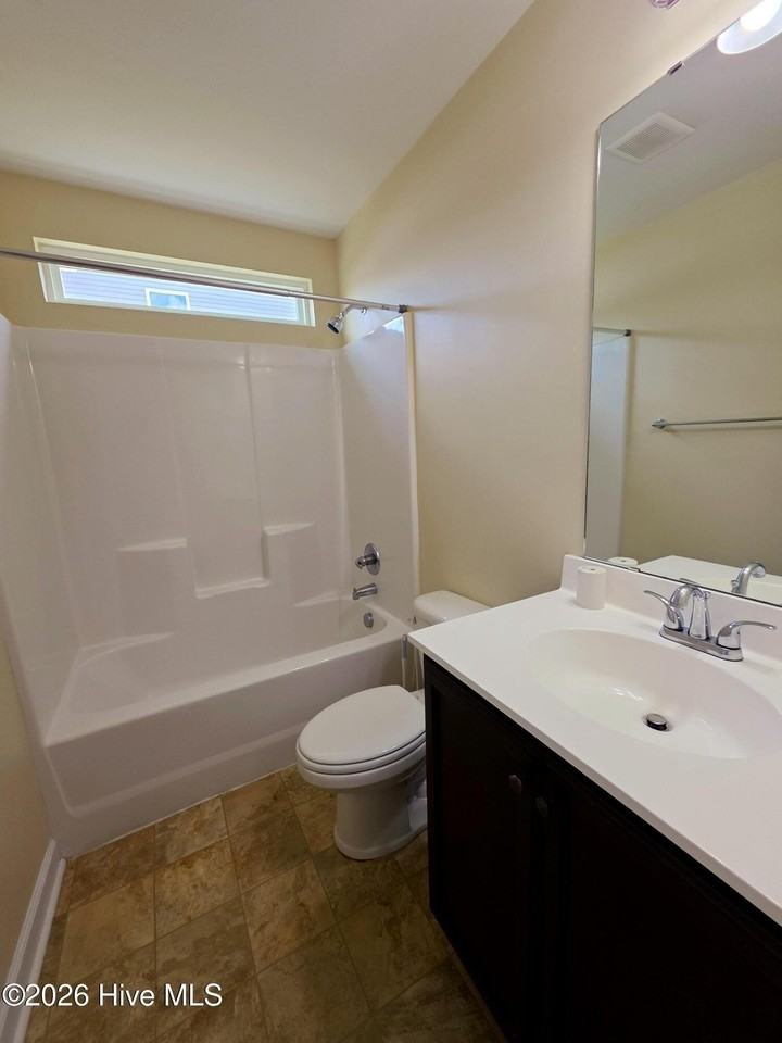 222 Rowland Dr - Photo 5 of 13