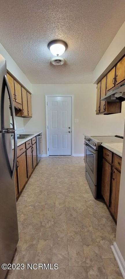 527 Raintree Cir - Photo 7 of 29