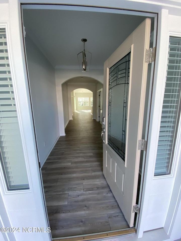 5728 Park W Circle - Photo 2 of 29