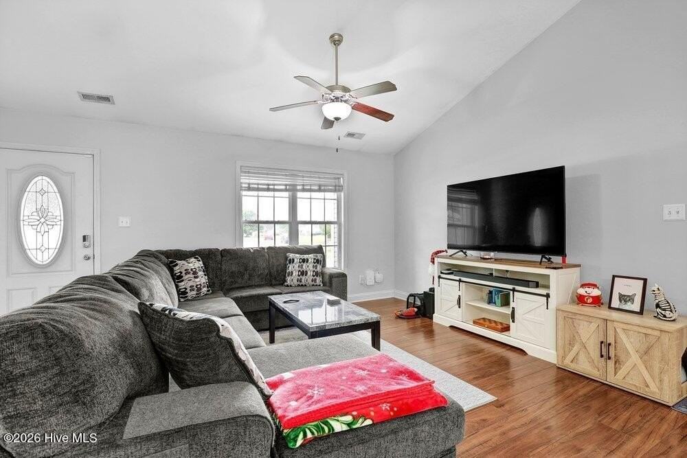 1017 Ponderosa Pl - Photo 5 of 27