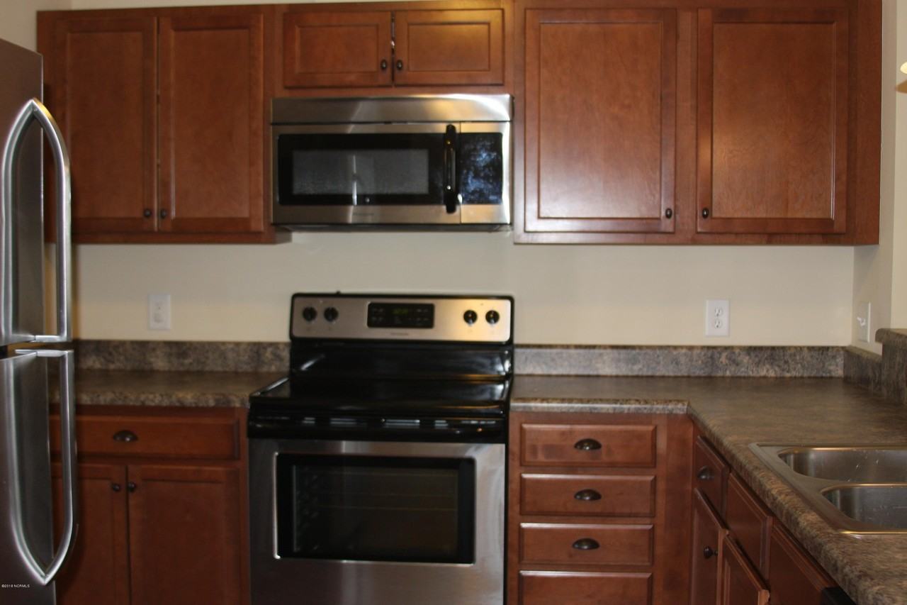 2209 Chavis Dr #B - Photo 4 of 14