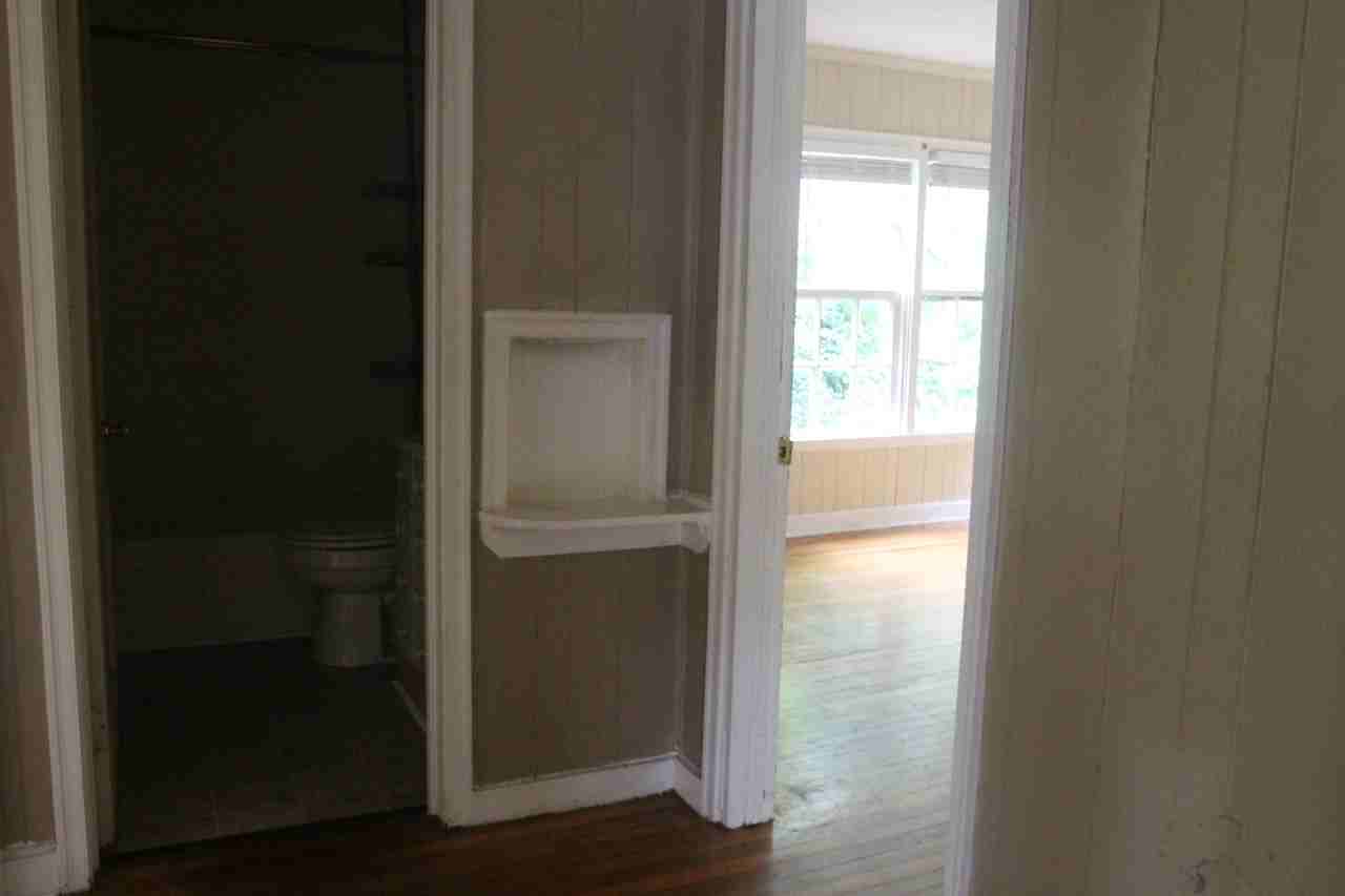 811 N Davis St #1 - Photo 7 of 12