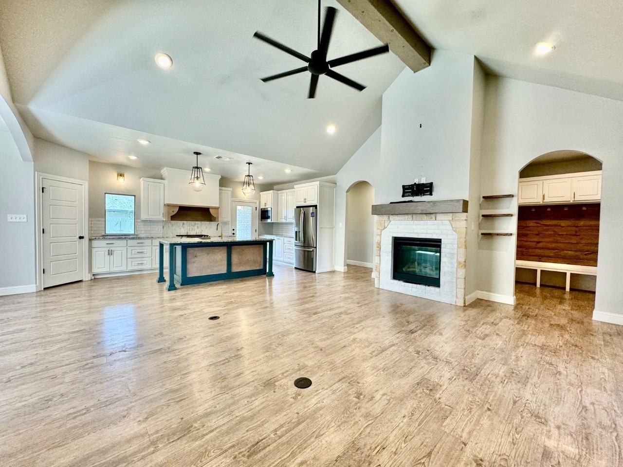 5607 117th St - Photo 3 of 30