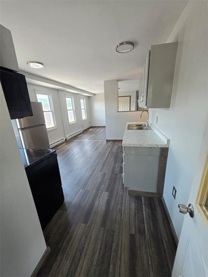 1203 S Hanover St #2 - Photo 5 of 11