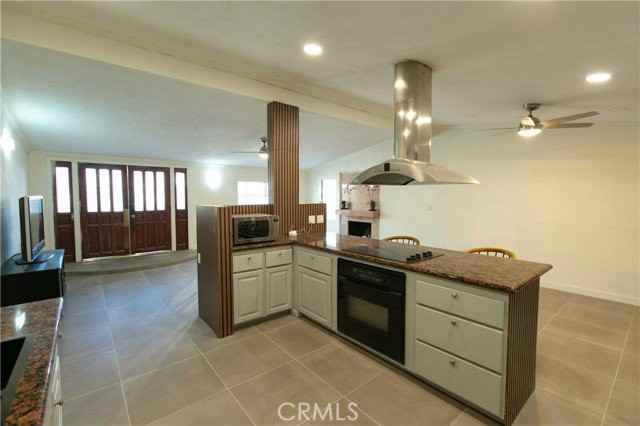 1769 S Biscayne Ct - Photo 4 of 8