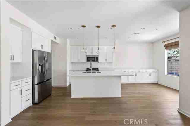 148 Winnett - Photo 5 of 8