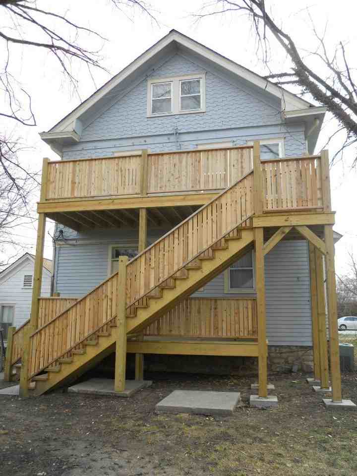 831 Tennessee St #B - Photo 2 of 8