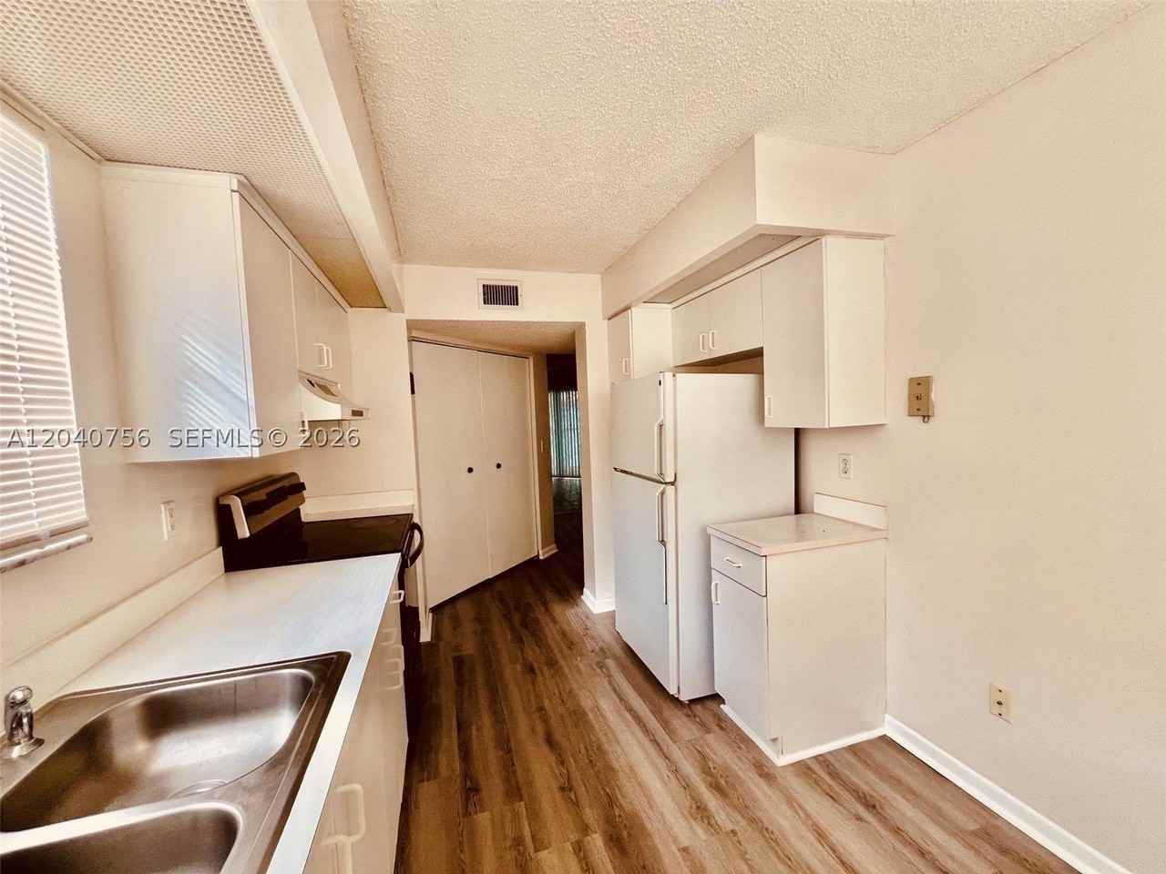 2604 Se 21st Ct #A202 - Photo 6 of 12