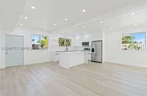 5701 Sw 41st St - Photo 7 of 25