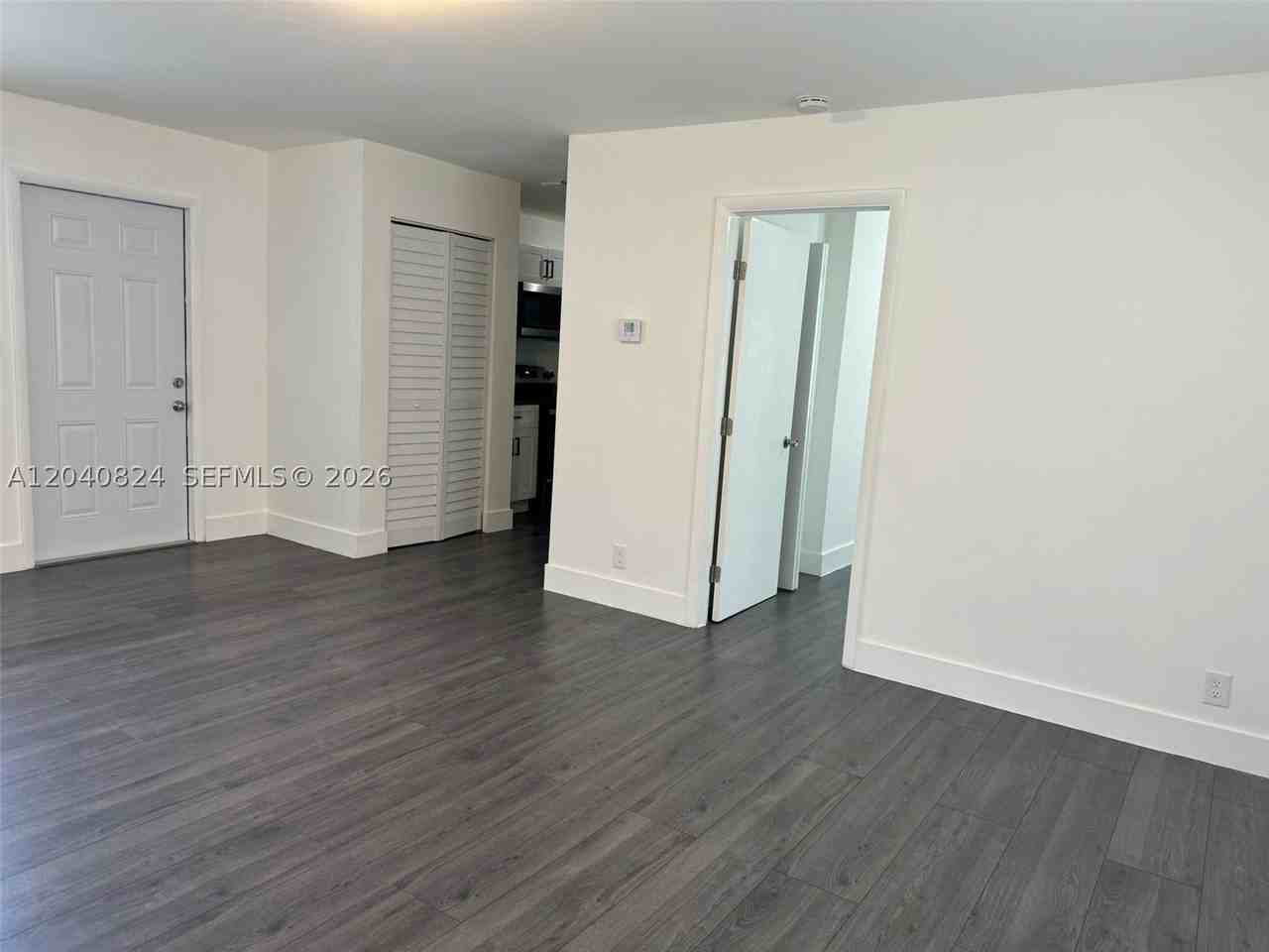 1842 Madison St #2 - Photo 7 of 8