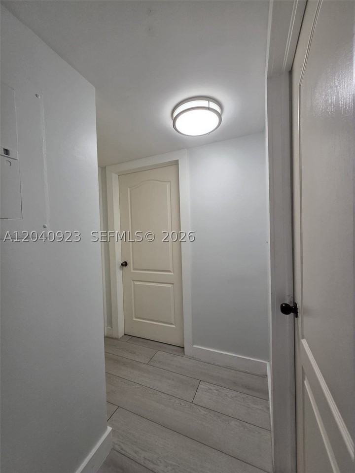17324 Nw 74th Ave #102 - Photo 7 of 19
