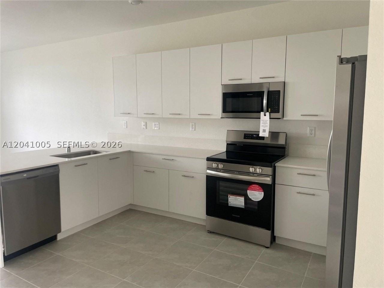 12612 Nw 22nd Pl #12612 - Photo 3 of 10