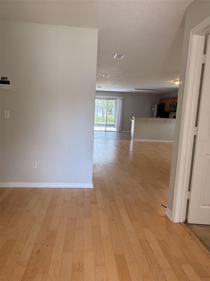 736 Bristol Forest Way - Photo 5 of 20