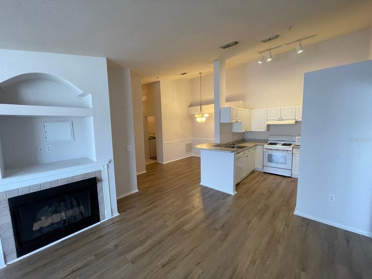 3379 S Kirkman Rd #1032 - Photo 6 of 41