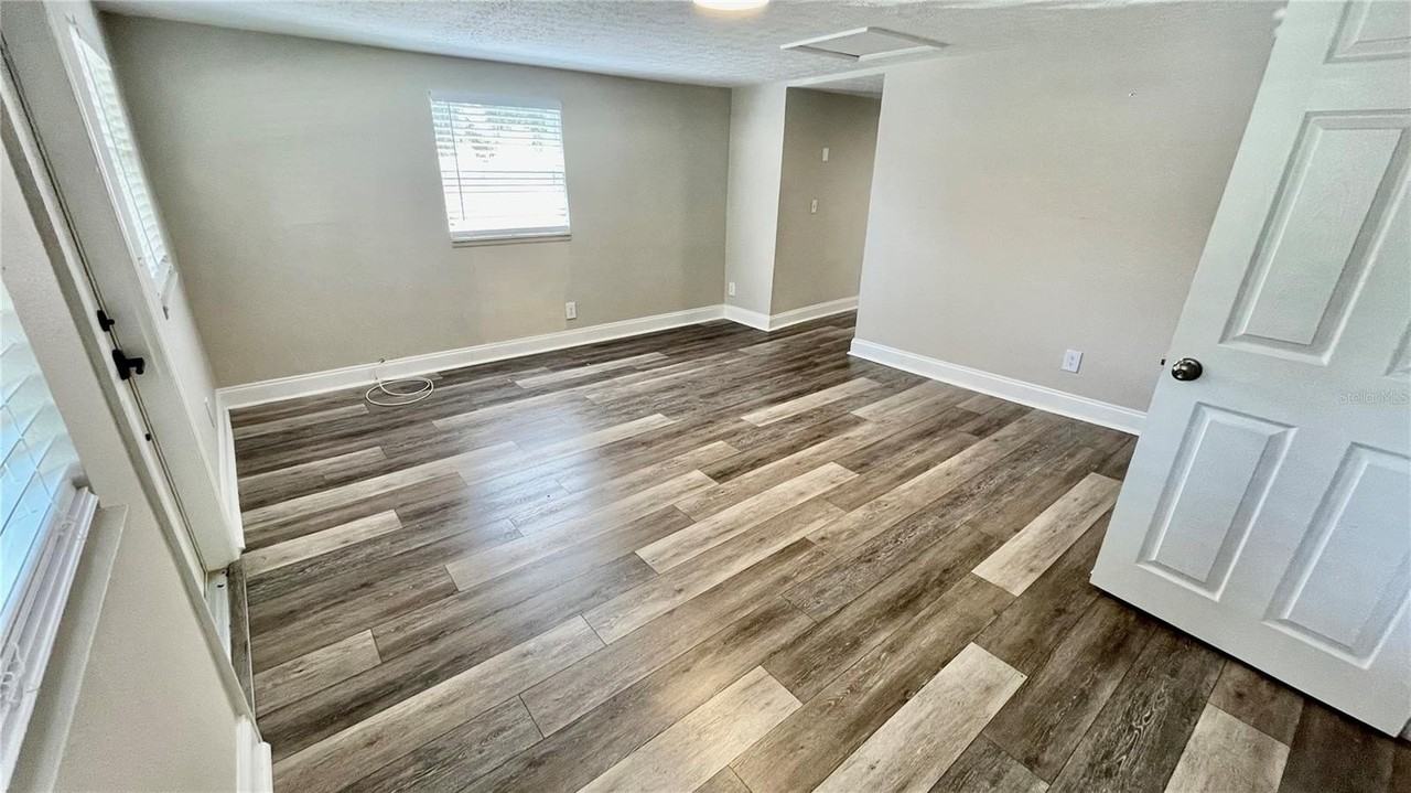 1707 E New Orleans Ave - Photo 4 of 27