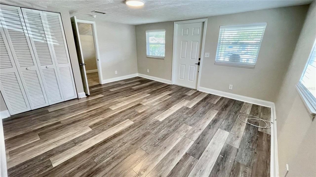 1707 E New Orleans Ave - Photo 5 of 27