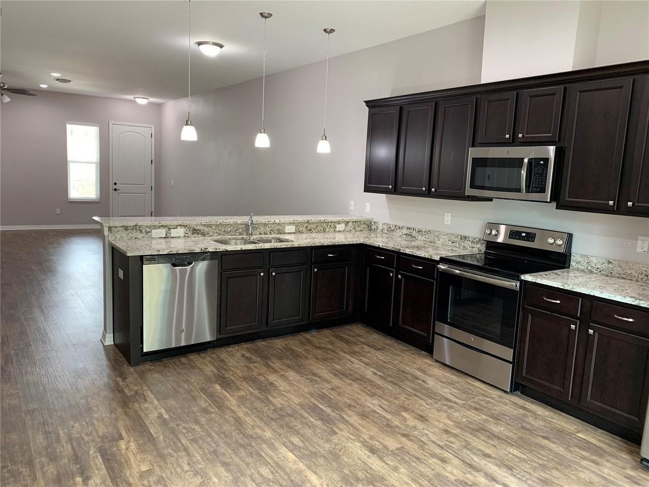 512 Frances St - Photo 2 of 15