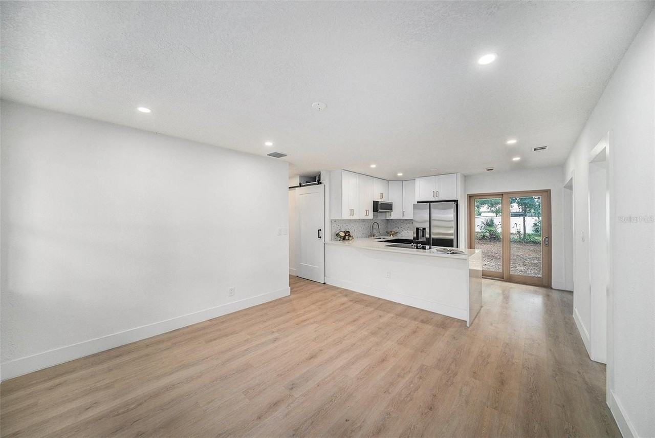 3812 W Rogers Ave - Photo 7 of 29